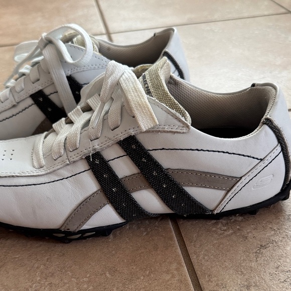 Skechers Men's White and Black Sneakers - Picture 5 of 7